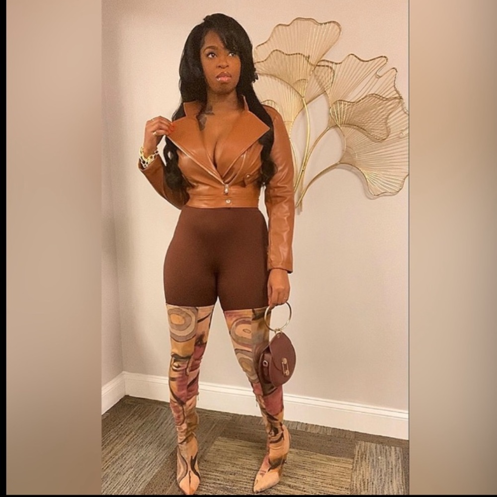 Abstract Patterned Over-the-Knee Boots - Picture 5 of 5